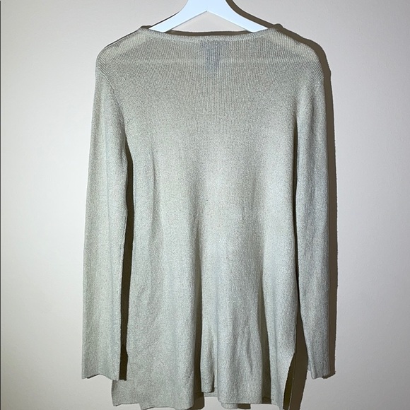 Express Sweater - Picture 7 of 7